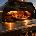 four a pizza maximus 70 cm en feu de bois, pizza dorée