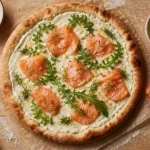 Recette pizza saumon maison : pizza au saumon fumé, mozzarella fondue